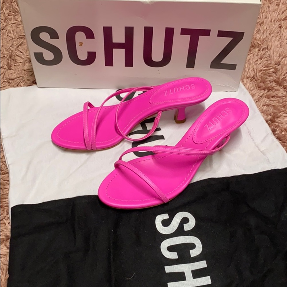Pink sandals (Schutz sandals)